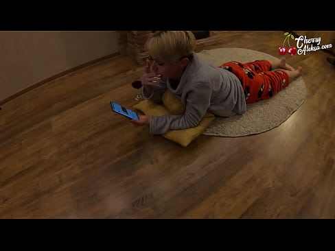 ❤️ Жинди Блондинка Соручу Чоң Дик Соруп жана Секирүү - Аналдык секс ❤️ Порно видео ky.porn-milf300.ru ❌️