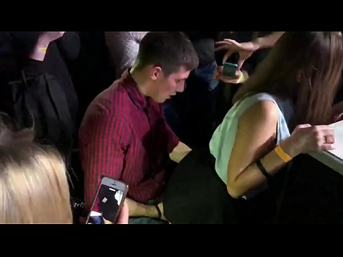 ❤️ Орус түнкү клубунда чыныгы секс. 18 жаштагы орус кыз түнкү клубда ануста жана жыныс кынында сексен ❤️ Порно видео ky.porn-milf300.ru ❌️